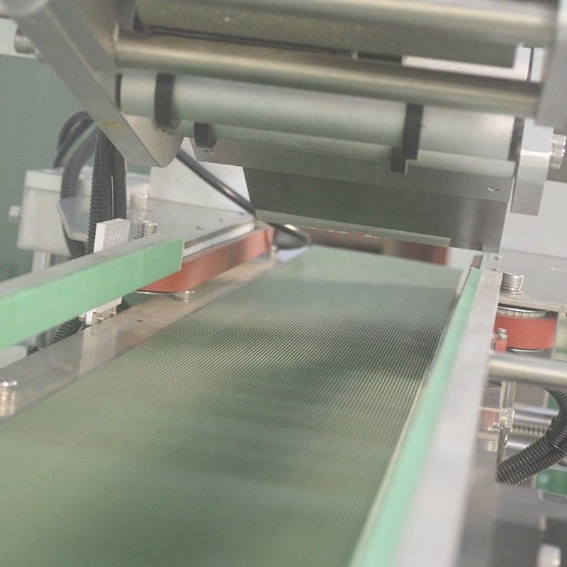 Máquina de etiquetado para materiales planos Tamaño de etiqueta Ancho 20-150 mm Autoadhesivo automático