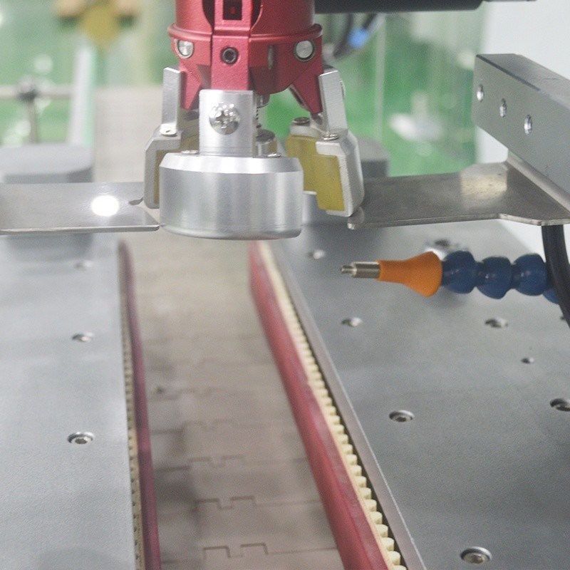 una máquina de tapación de velocidad de una sola cabeza con tamaño de cabeza personalizable y torque controlable