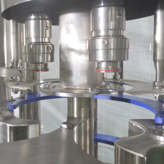 Máquina de llenado de aceite con bomba de engranajes de 3 cabezas para la línea de producción de sellamiento, etiquetado y embalaje
