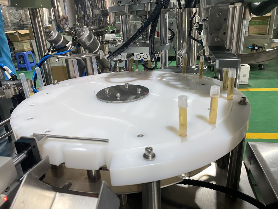 Máquina integrada de llenado de glándulas de chuque totalmente automatizada para llenado de gel Capacidad de 1-10 ml