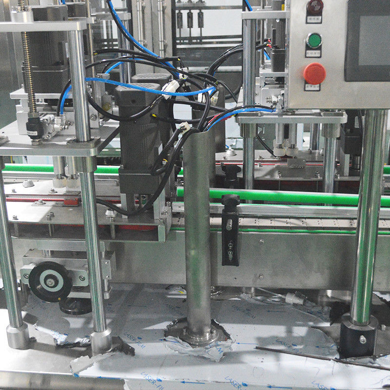 precisión Máquina automática de tapón de tornillo rotativo para tiendas de alimentos y bebidas en alta demanda