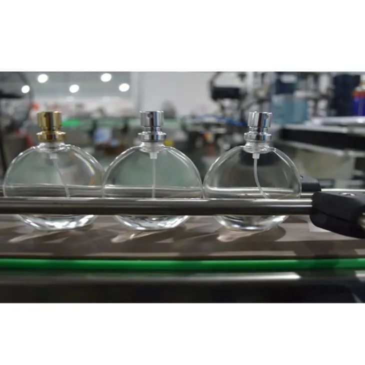 Línea de producción de la máquina de llenado de perfumes de desodorante automático avanzado para botellas de 20 ml