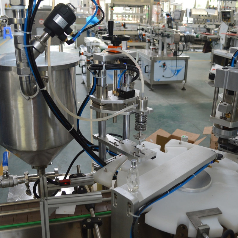 Línea de producción automática de botellas de perfume cosmético para bebidas alimenticias