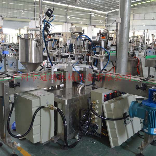 Línea de producción automática de botellas de perfume cosmético para bebidas alimenticias