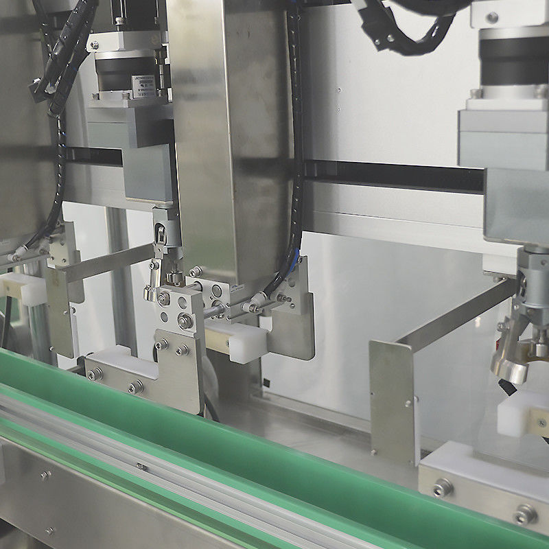 Máquina de tapado automático de 3 cabezas de alto rendimiento para botellas de plástico de capacidad 4000BPH