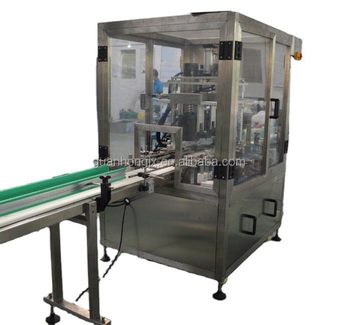 Máquina para cubrir botellas con cable transportador de tipo servo accionada por motor con presión de 0,6-0,8 MPa
